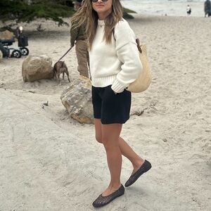 Aritzia Black Effortless Shorts